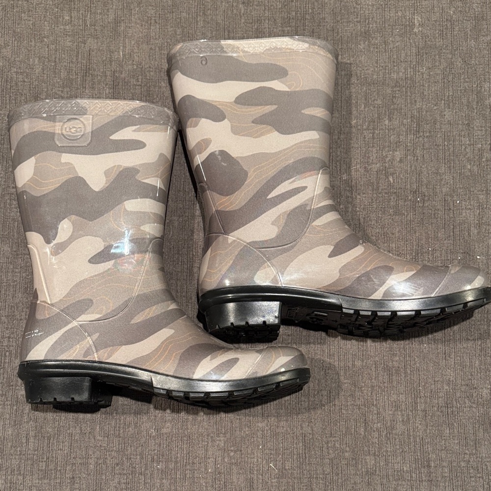 UGG Camo Rain Boots